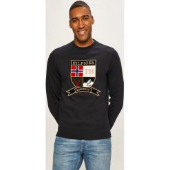 Tommy Hilfiger - Bluza. Szare bluzy męskie TOMMY HILFIGER, xl, z aplikacjami, z bawełny, z okrągłym kołnierzem, bez rękawów, bez kaptura. W wyprzedaży za 319,90 zł.