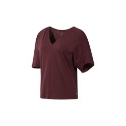 T-shirty z krótkim rękawem Reebok Sport Koszulka Training Supply. Czerwone bluzki sportowe damskie Reebok Sport, s, bez wzorów, bez kołnierzyka, z krótkim rękawem, krótkie, bez kaptura. Za 119,00 zł.