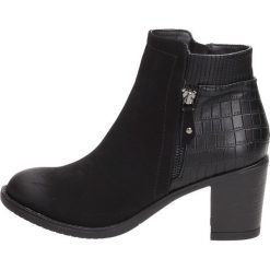 Czarne botki damskie SABATINA DM19-114. Czarne botki damskie Sabatina, klasyczne, na wysokim obcasie, na obcasie, bez zapięcia. W wyprzedaży za 129,00 zł.