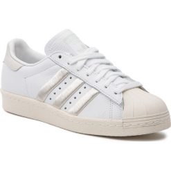 Buty adidas - Superstar 80s W CG5997 Ftwwht/Greone/Owhite. Białe buty sportowe damskie Adidas, bez wzorów, ze skóry, sportowe, adidas superstar. Za 449,00 zł.