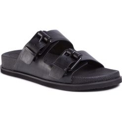 Klapki CALVIN KLEIN - Melvin B4F2209 Black. Czarne klapki męskie Calvin Klein, ze skóry ekologicznej, bez zapięcia. Za 379,00 zł.