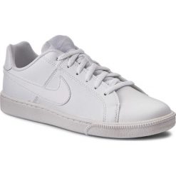 Buty NIKE - Court Royale 833535 102 White/White. Białe buty sportowe damskie Nike, bez wzorów, ze skóry, bez obcasa, na płaskiej podeszwie, bez zapięcia. W wyprzedaży za 169,00 zł.