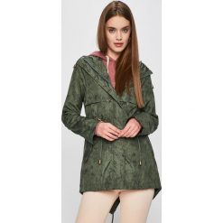 Answear - Parka Secret Garden. Zielone kurtki damskie ANSWEAR, s, bez wzorów, z poliesteru, długie, z kapturem. W wyprzedaży za 89,90 zł.