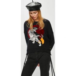 Desigual - Bluza. Czarne bluzy damskie Desigual, s, z nadrukiem, z bawełny, bez rękawów, bez kaptura. W wyprzedaży za 299,90 zł.