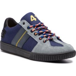 Sneakersy DIESEL - S-Millenium Lc Y01841 PR633 H7051 Peacoat Blue/Monumen. Szare sneakersy męskie Diesel, na co dzień, bez wzorów, ze skóry, bez zapięcia. W wyprzedaży za 409,00 zł.