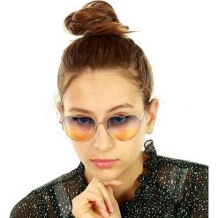 Okulary przeciwsłoneczne w kształcie serca mazzini love niebieski. Niebieskie okulary przeciwsłoneczne damskie LOOKS STYLE EYEWAER. W wyprzedaży za 64,90 zł.