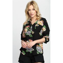 Czarna Bluzka Torrid. Czarne bluzki damskie Born2be, xl, w kwiaty, z materiału, z dekoltem w serek, bez rękawów. Za 34,99 zł.