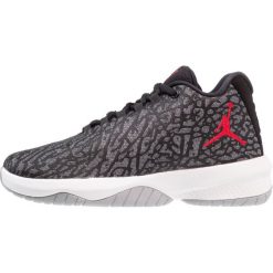 Jordan B. FLY Obuwie do koszykówki wolf grey/gym red/black/white. Szare buty sportowe męskie marki Jordan, z materiału. W wyprzedaży za 303,20 zł.