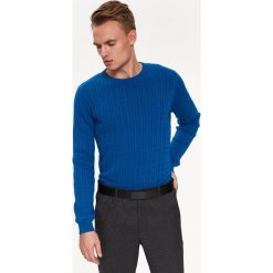 SWETER Z PRZEPLOTAMI. Niebieskie swetry klasyczne męskie marki Top Secret, na zimę, xxl, z jeansu, klasyczne, z okrągłym kołnierzem. W wyprzedaży za 39,99 zł.