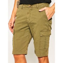 Szorty jeansowe Guess Ben M02D17 WCRK1. Zielone spodenki i szorty męskie Guess, m, z aplikacjami, z elastanu. W wyprzedaży za 329,00 zł.