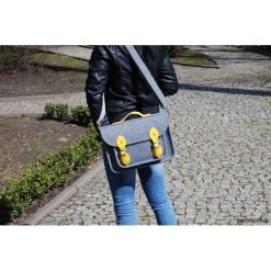 Torby na ramię męskie: Filcowa torba na laptop, torba na ramię