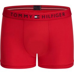 Bokserki TOMMY HILFIGER UM0UM01360. Czarne bokserki męskie TOMMY HILFIGER, bez wzorów, z elastanu. Za 109,00 zł.