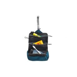 Kosmetyczka trekkingowa ultra light i ultra compact. Niebieskie kosmetyczki męskie FORCLAZ, bez wzorów, z poliesteru. Za 39,99 zł.
