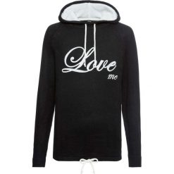Bluza dzianinowa z kapturem i nadrukiem bonprix czarno-biel wełny. Czarne bluzy rozpinane damskie bonprix, z nadrukiem, z dzianiny, z kapturem. Za 89,99 zł.