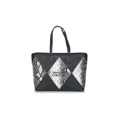 Torby shopper Versace Jeans E1VUBBM6. Czarne torby damskie na zakupy Versace Jeans, bez wzorów, z jeansu, bez dodatków. Za 769,00 zł.