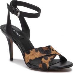 Sandały DKNY - Ivy K2993169 Camel Multi. Pomarańczowe klapki damskie DKNY, bez wzorów, ze skóry ekologicznej, bez obcasa, na obcasie. W wyprzedaży za 479,00 zł.