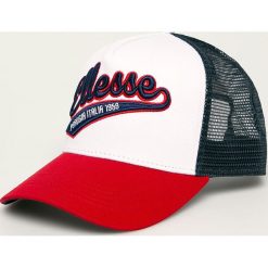 Ellesse - Czapka. Czapki damskie Ellesse, bez wzorów, z bawełny. W wyprzedaży za 89,90 zł.