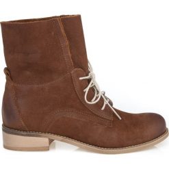 Botki - skóra naturalna - model 461 - kolor brązowy przecierka. Pomarańczowe botki damskie Zapato, ze skóry, bez obcasa, bez zapięcia. W wyprzedaży za 299,25 zł.