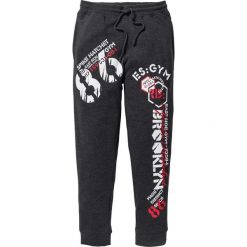 Spodnie dresowe bonprix antracytowy melanż. Szare spodnie męskie bonprix, s, z nadrukiem, z dresówki. Za 99,99 zł.