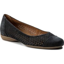 Baleriny GABOR - 42.027.46 Nightblue/S.Natur. Niebieskie baleriny damskie marki Gabor, z nubiku, klasyczne, na płaskiej podeszwie. Za 379,00 zł.