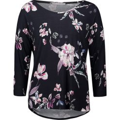 Koszulka w kolorze granatowym. Niebieskie koszulki damskie Betty & Co, s, bez wzorów, z okrągłym kołnierzem. W wyprzedaży za 39,95 zł.