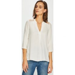 Vero Moda - Bluzka. Białe bluzki damskie marki Vero Moda, na co dzień, s, bez wzorów, z wiskozy, casualowe, bez kołnierzyka, bez rękawów. Za 119,90 zł.