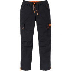 Spodnie z gumką w talii Loose Fit Straight bonprix czarny. Czarne spodnie męskie bonprix, m, bez wzorów. Za 109,99 zł.