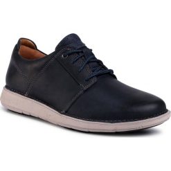 Półbuty CLARKS - Un Larvik Lace 261445867 Navy Leather. Niebieskie półbuty męskie Clarks, na co dzień, bez wzorów, ze skóry ekologicznej, bez zapięcia. W wyprzedaży za 299,00 zł.