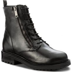 Trapery SERGIO BARDI - Arzana FW127275817KD 101. Czarne trapery damskie Sergio Bardi, ze skóry, bez obcasa, bez zapięcia. W wyprzedaży za 239,00 zł.