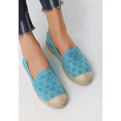 Niebieskie Espadryle Reportedly. Niebieskie espadryle damskie Born2be, z aplikacjami, z nubiku, bez obcasa, na płaskiej podeszwie. Za 89,99 zł.