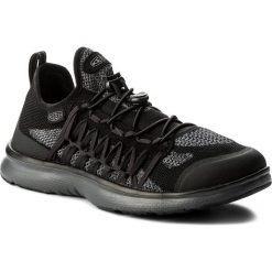 Półbuty KEEN - Uneek Exo 1018766 Black/Steel Grey. Czarne półbuty męskie Keen, na co dzień, bez wzorów, z tworzywa sztucznego, bez zapięcia. W wyprzedaży za 199,00 zł.