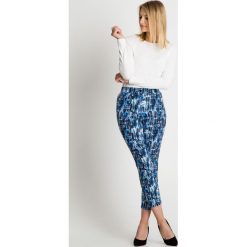 Spodnie cygaretki 7/8 RABARBAR. Niebieskie spodnie damskie RABARBAR, s, w paski, ze skóry, eleganckie, z podwyższonym stanem. W wyprzedaży za 123,00 zł.