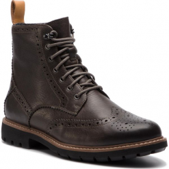 Kozaki CLARKS - Batcombe Lord 261378497 Taupe Leather. Brązowe buty zimowe męskie Clarks, z materiału. W wyprzedaży za 439,00 zł.