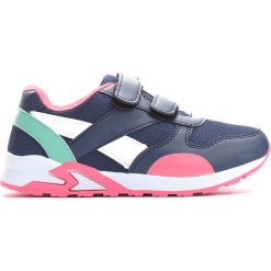 Granatowo-Różowe Buty Sportowe Connect. Czerwone buty sportowe dziewczęce Born2be, z materiału, z okrągłym noskiem. Za 44,99 zł.