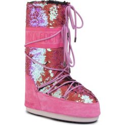 Śniegowce MOON BOOT - Classic Disco 14025200 Fucsia. Różowe kozaki damskie Moon Boot, na zimę, ze skóry, bez obcasa, bez zapięcia. W wyprzedaży za 919,00 zł.