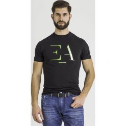 T-SHIRT. Czarne t-shirty męskie Emporio Armani, m, z nadrukiem, z elastanu, z okrągłym kołnierzem. Za 339,00 zł.