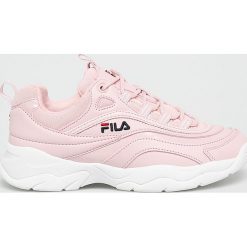 Fila - Buty Ray F Low. Różowe buty sportowe damskie Fila, bez wzorów, ze skóry, sportowe. W wyprzedaży za 269,90 zł.