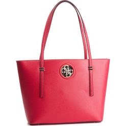 Torebka GUESS - HWVG71 86230 CNR. Czerwone torebki klasyczne damskie Guess, z aplikacjami, ze skóry ekologicznej. Za 599,00 zł.
