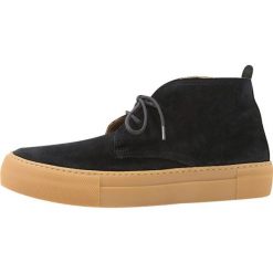 Won Hundred ANDERS Oksfordki dark blue. Niebieskie buty wizytowe męskie marki Won Hundred, ze skóry, na sznurówki. W wyprzedaży za 399,50 zł.
