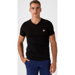 Guess Koszulka Czarny. Czarne podkoszulki męskie Guess, xxl, z haftami, z bawełny, bez kołnierzyka, krótkie. Za 133,95 zł.