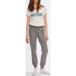 Ellesse - Spodnie. Szare spodnie damskie marki Ellesse, s, bez wzorów, z poliesteru, casualowe. W wyprzedaży za 99,90 zł.