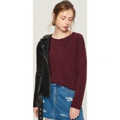 Sweter z kieszenią - Fioletowy. Fioletowe swetry klasyczne damskie Sinsay, m. Za 39,99 zł.