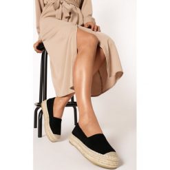 Czarne Espadryle Noerah. Czarne espadryle damskie Born2be, bez wzorów, bez obcasa, na platformie. Za 89,99 zł.