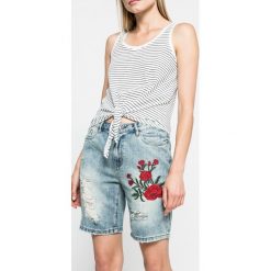 Only - Szorty Tonni. Niebieskie szorty jeansowe damskie marki ONLY, casualowe. W wyprzedaży za 59,90 zł.