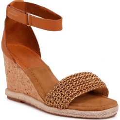 Espadryle GANT - Pelicanbay 20569461 Fudge Caramel G224. Pomarańczowe espadryle damskie GANT, bez wzorów, ze skóry, bez obcasa, na obcasie. W wyprzedaży za 349,00 zł.
