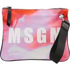 MSGM MINI POUCH Kopertówka fancy red. Czerwone kopertówki damskie marki MSGM. W wyprzedaży za 368,55 zł.