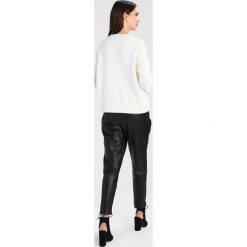 Swetry klasyczne damskie: Selected Femme SFMARGARITE O NECK Sweter snow white