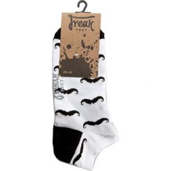 Skarpetki damskie: Skarpety Niskie Unisex FREAK FEET – SWAS-WBL Biały Kolorowy