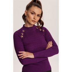 Ciemnofioletowy Golf Amali. Fioletowe swetry damskie Renee, s, bez wzorów, casualowe, bez rękawów, bez kaptura. Za 109,99 zł.
