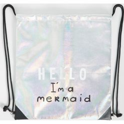 Plecak Hello i'm a mermaid - Jasny szary. Szare plecaki damskie Sinsay, bez wzorów. W wyprzedaży za 19,99 zł.